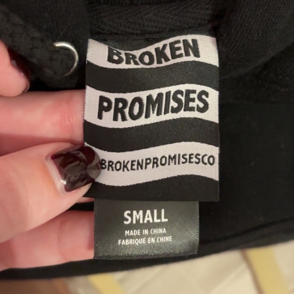 NWOT Unisex Broken Promises Karma Hoodie - Picture 17 of 17